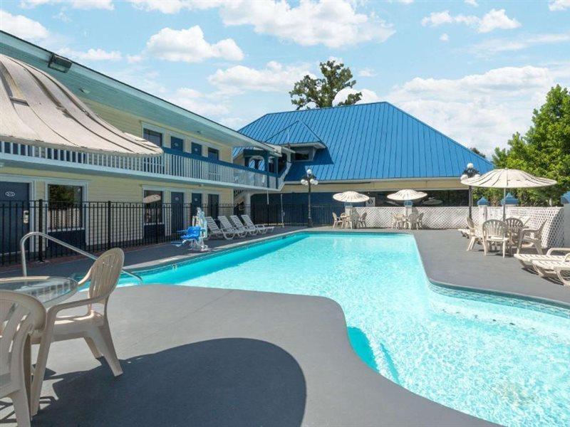 Days Inn By Wyndham Savannah Airport Extérieur photo