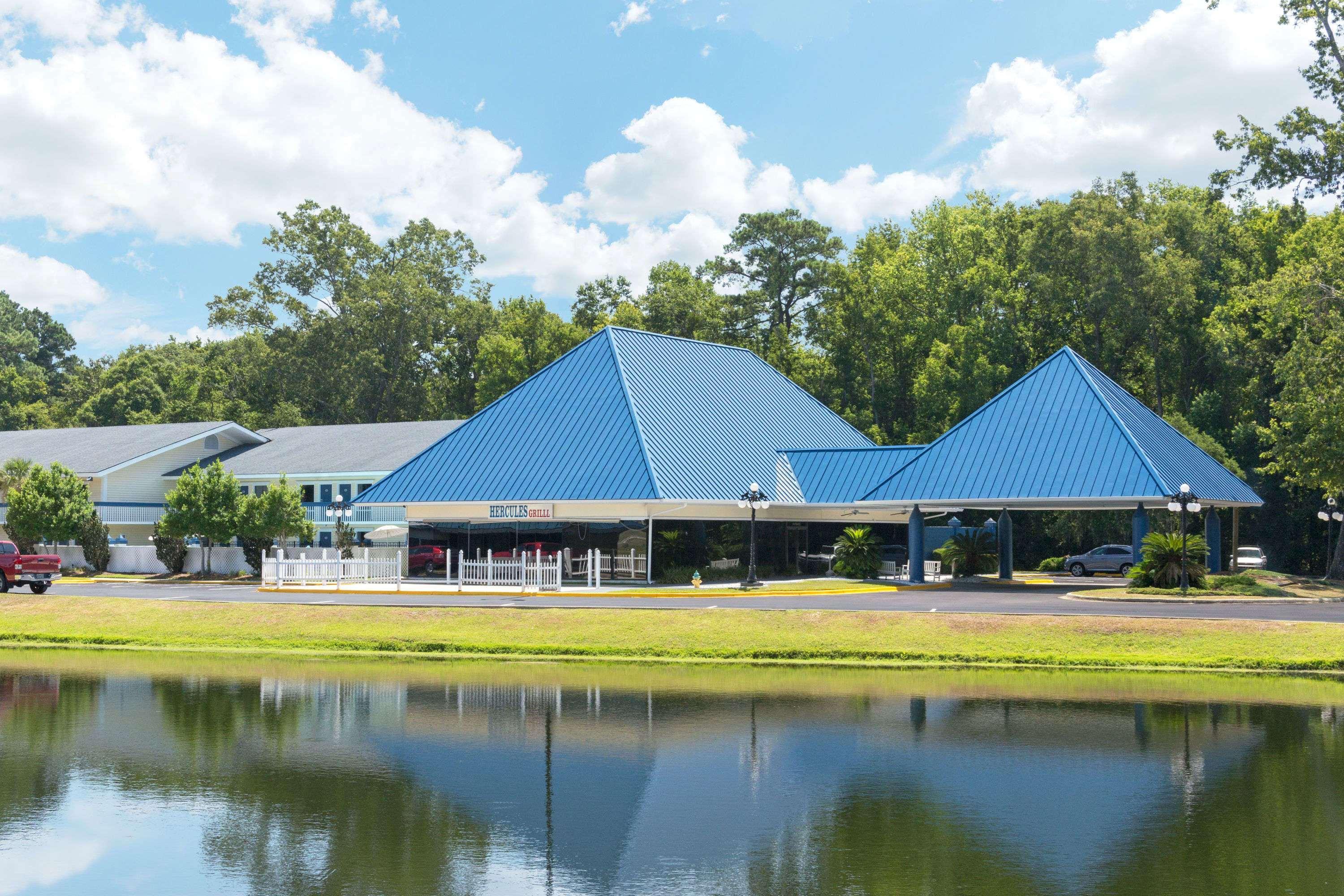 Days Inn By Wyndham Savannah Airport Extérieur photo